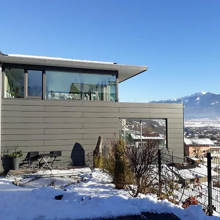 Glas House - Design Ferienhaus *